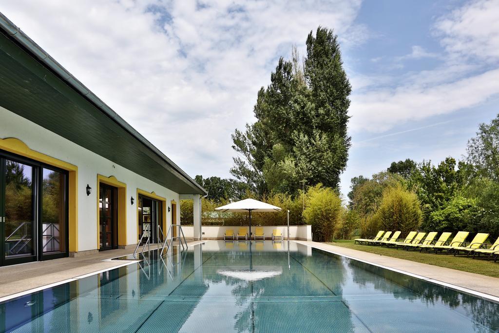 Hubertus Hof Landhotel Balatonfenyves Zewnętrze zdjęcie